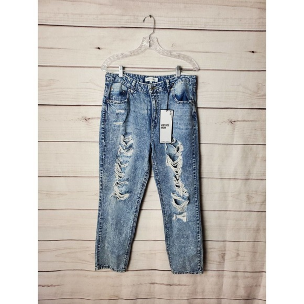 Almost Famous‎ Vintage Mom Jeans Distressed Size 13 NWT